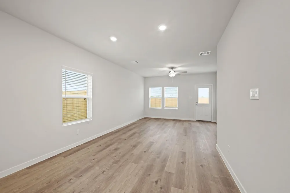 310 Amy Street Angleton, TX 77515