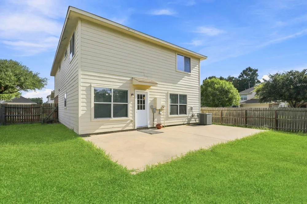 7203 Lazy Summer Court Magnolia, TX 77354