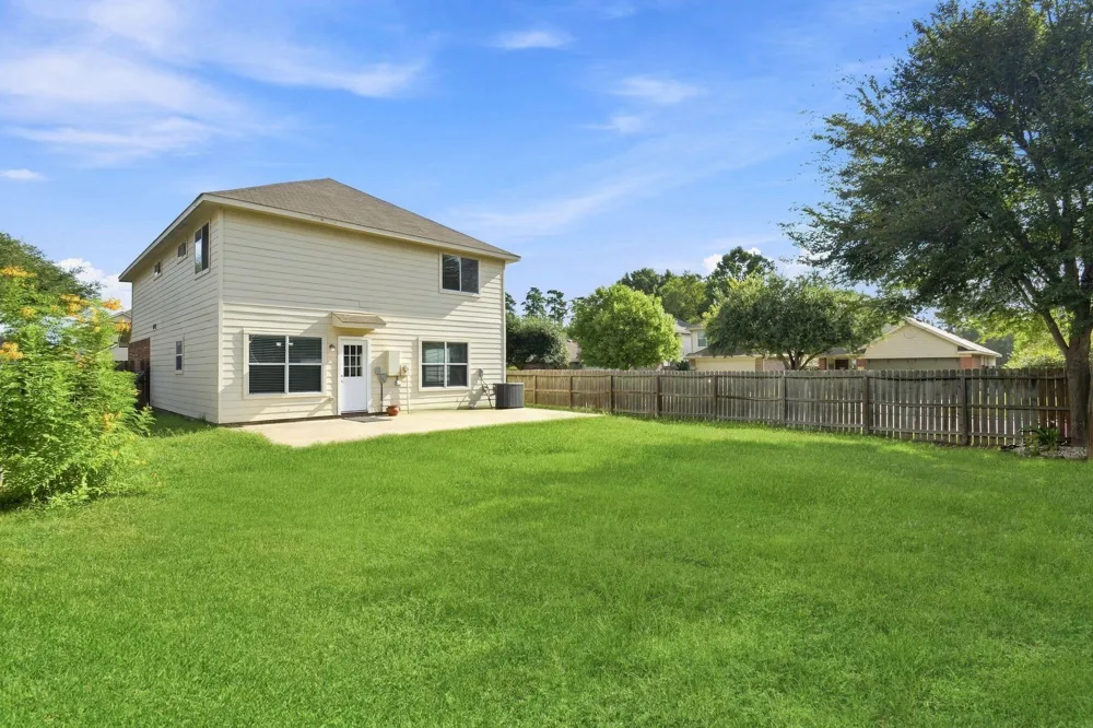 7203 Lazy Summer Court Magnolia, TX 77354