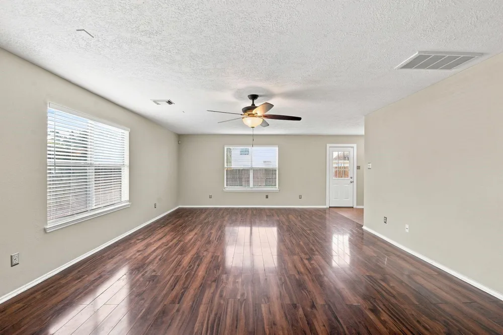 7203 Lazy Summer Court Magnolia, TX 77354
