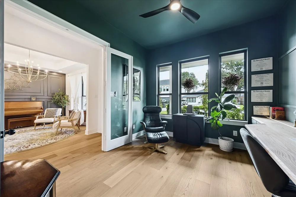 1313 Thornton Road Houston, TX 77018