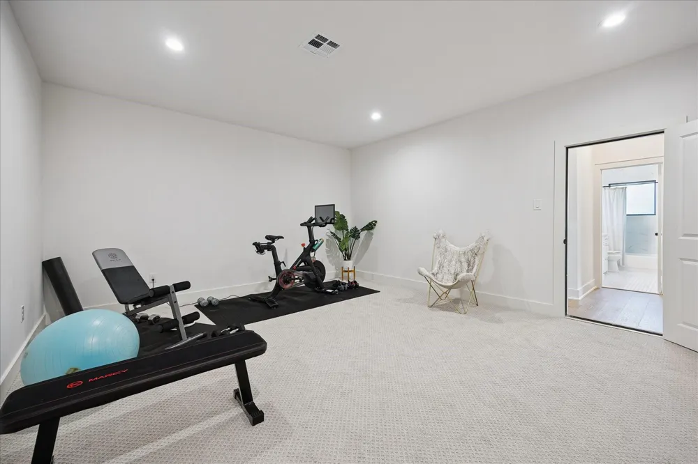 1313 Thornton Road Houston, TX 77018