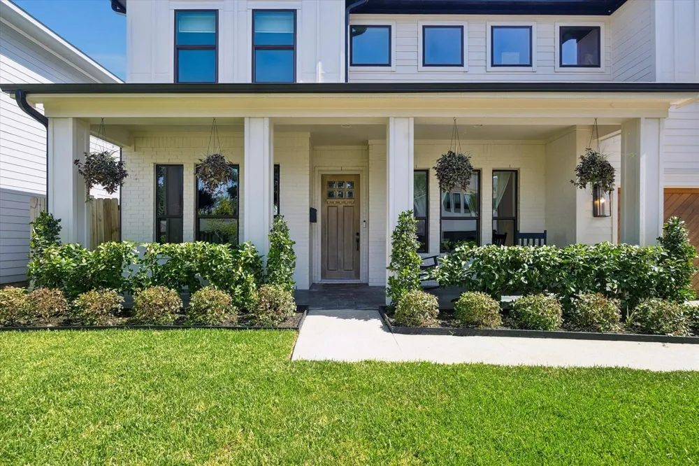 1313 Thornton Road Houston, TX 77018