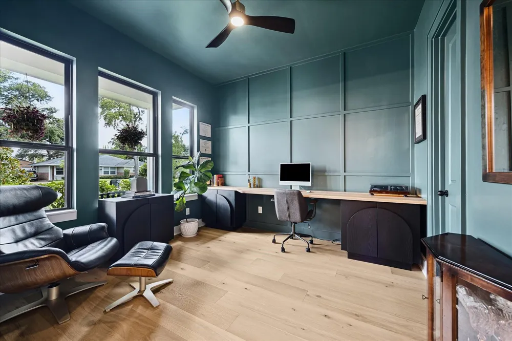 1313 Thornton Road Houston, TX 77018