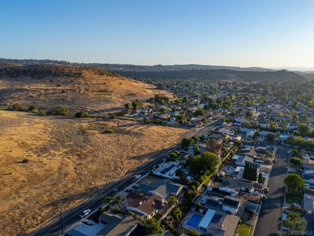 12674 Metate Ln Poway, CA 92064