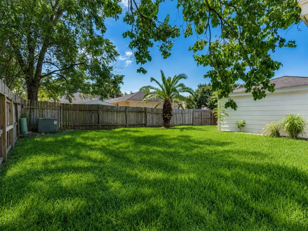 22939 Spring Willow Drive Tomball, TX 77375