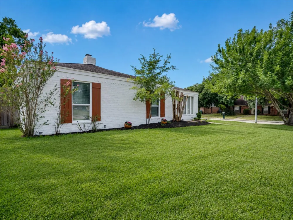 22939 Spring Willow Drive Tomball, TX 77375