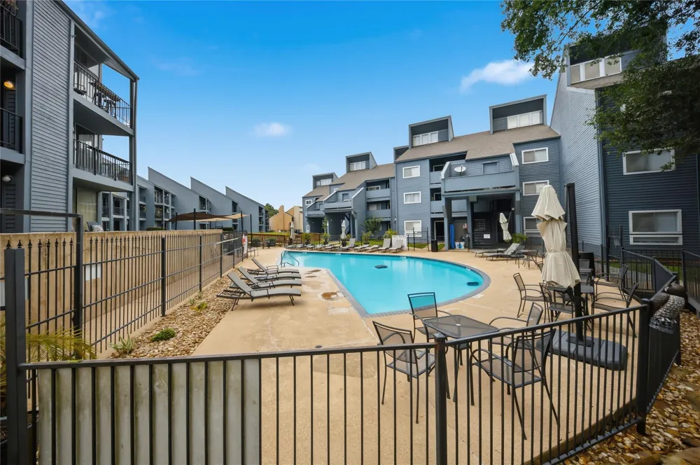 12500 Melville Drive #316B Montgomery, TX 77356