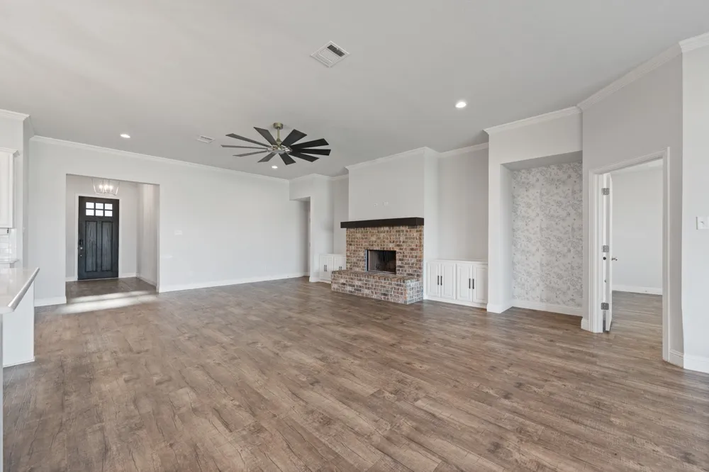 125 Treys Way Godley, TX 76044