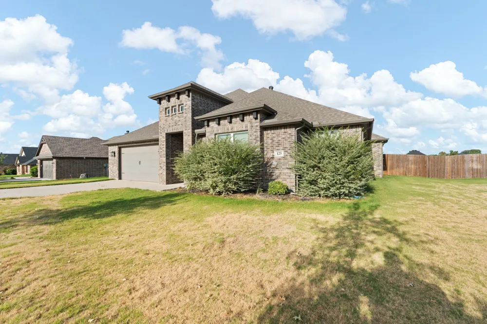 125 Treys Way Godley, TX 76044