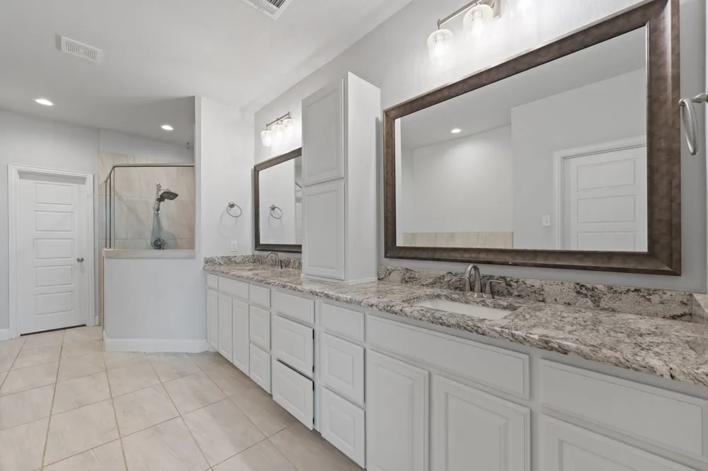 125 Treys Way Godley, TX 76044