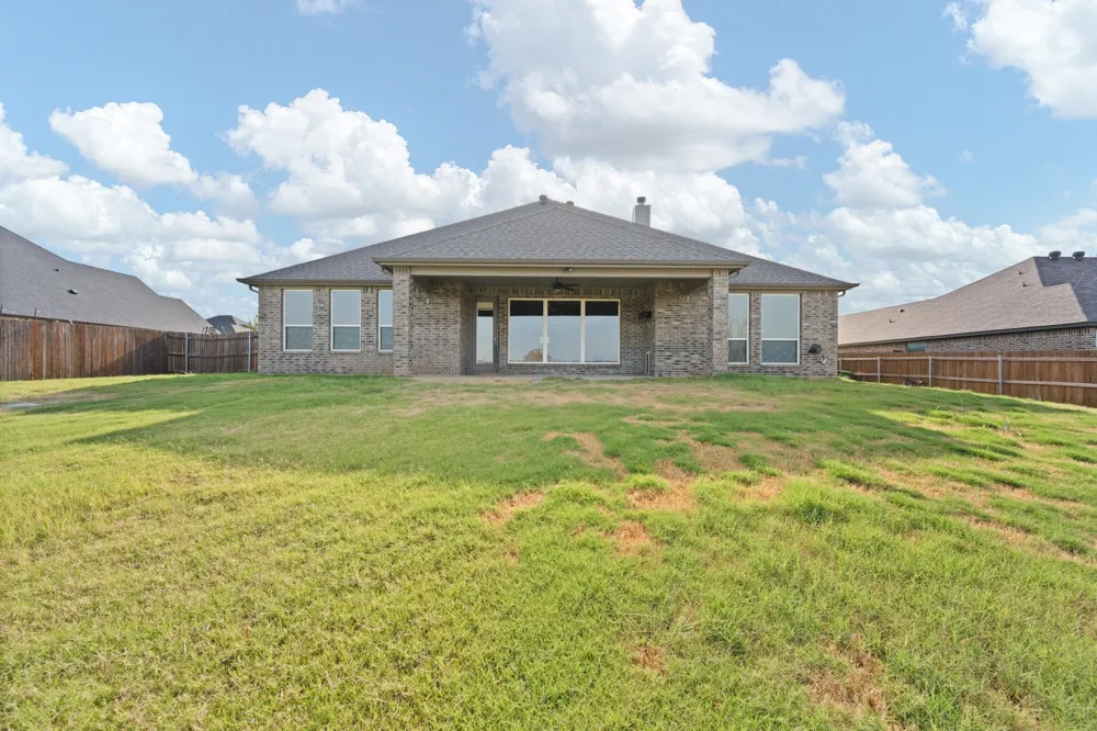 125 Treys Way Godley, TX 76044