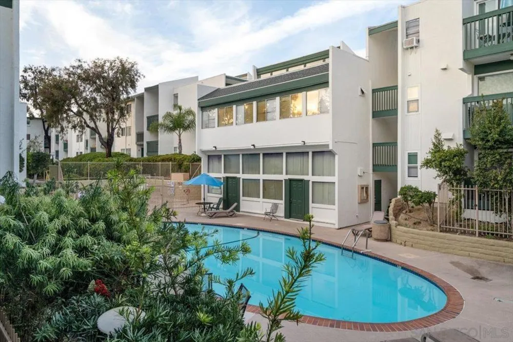 4060 Huerfano #113 San Diego, CA 92117
