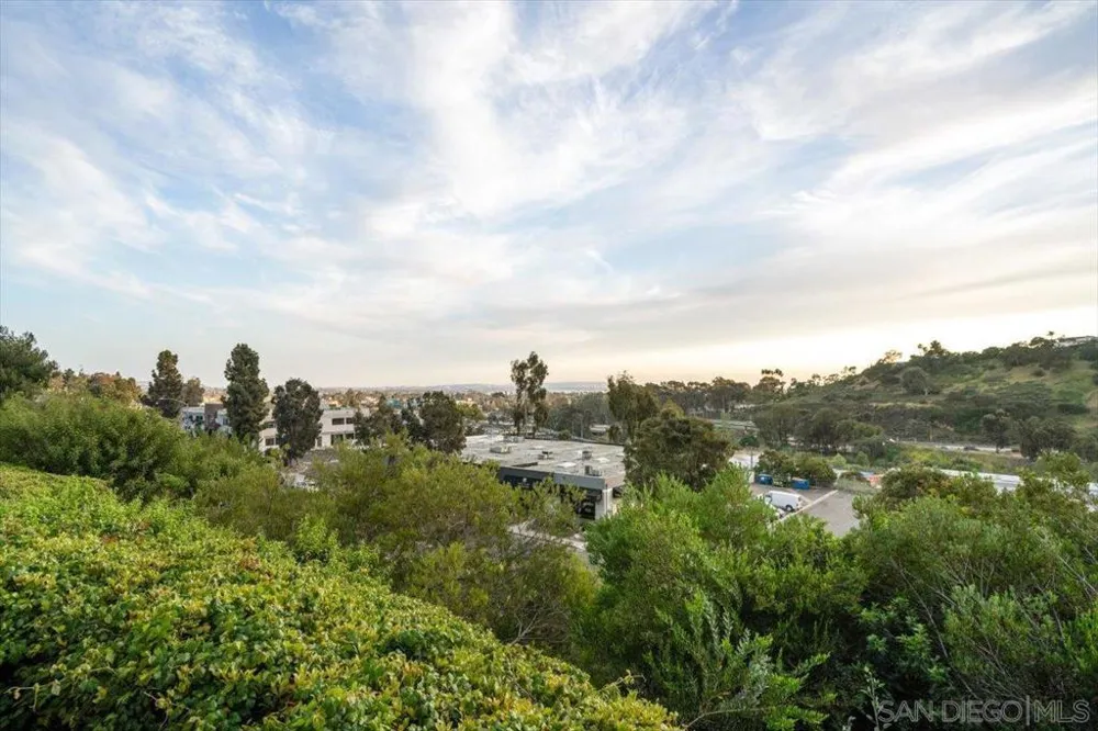 4060 Huerfano #113 San Diego, CA 92117