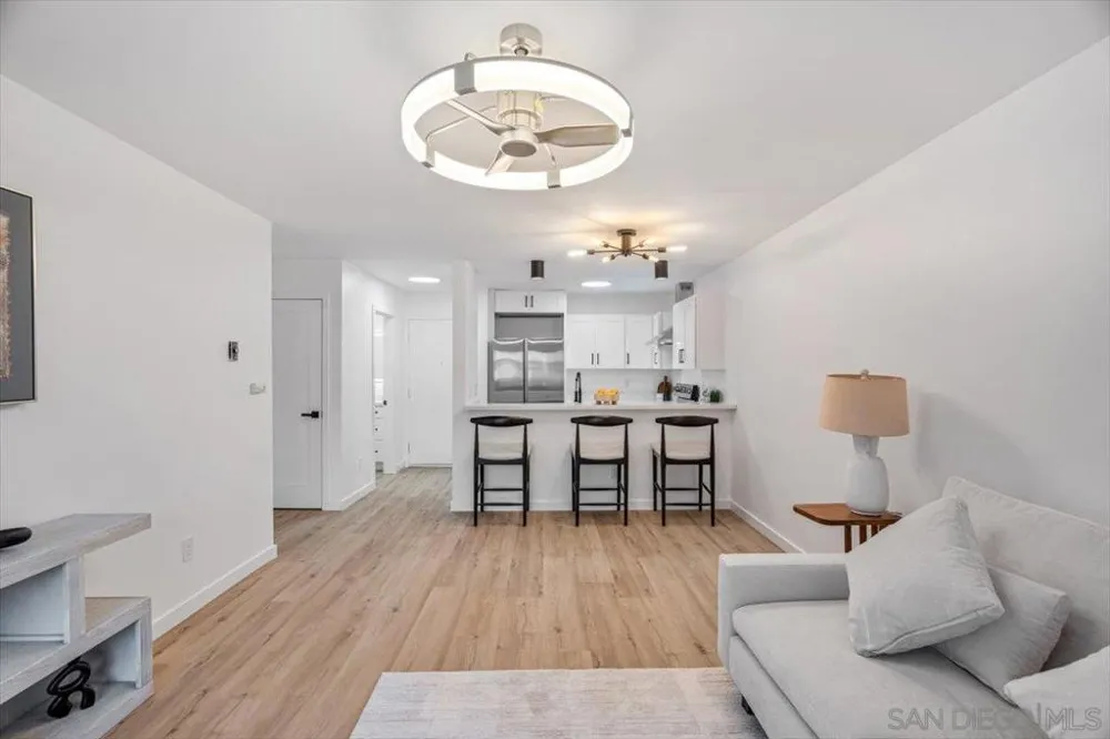 4060 Huerfano #113 San Diego, CA 92117