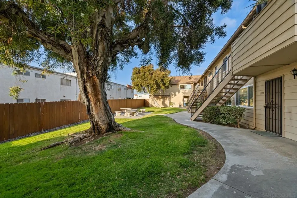 1274 Holly Ave Imperial Beach, CA 91932