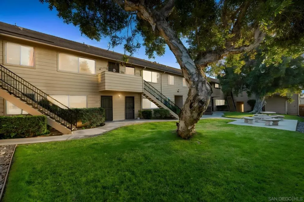1274 Holly Ave Imperial Beach, CA 91932