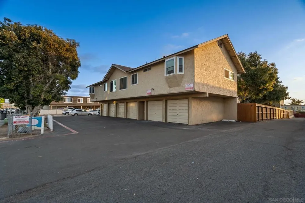 1274 Holly Ave Imperial Beach, CA 91932