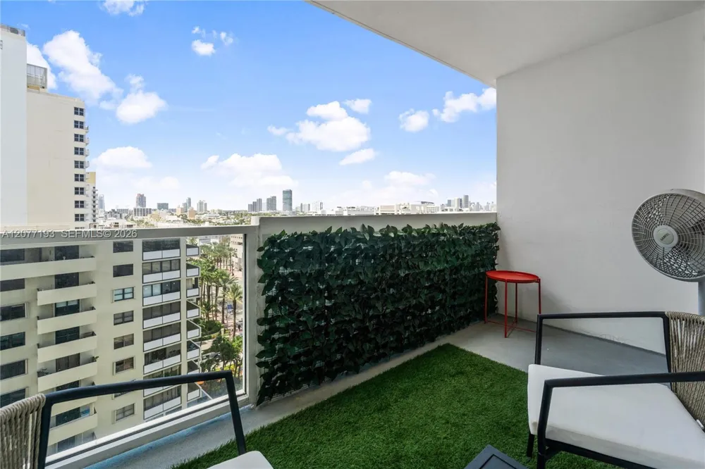 100 Lincoln Rd #1107 Miami Beach, FL 33139