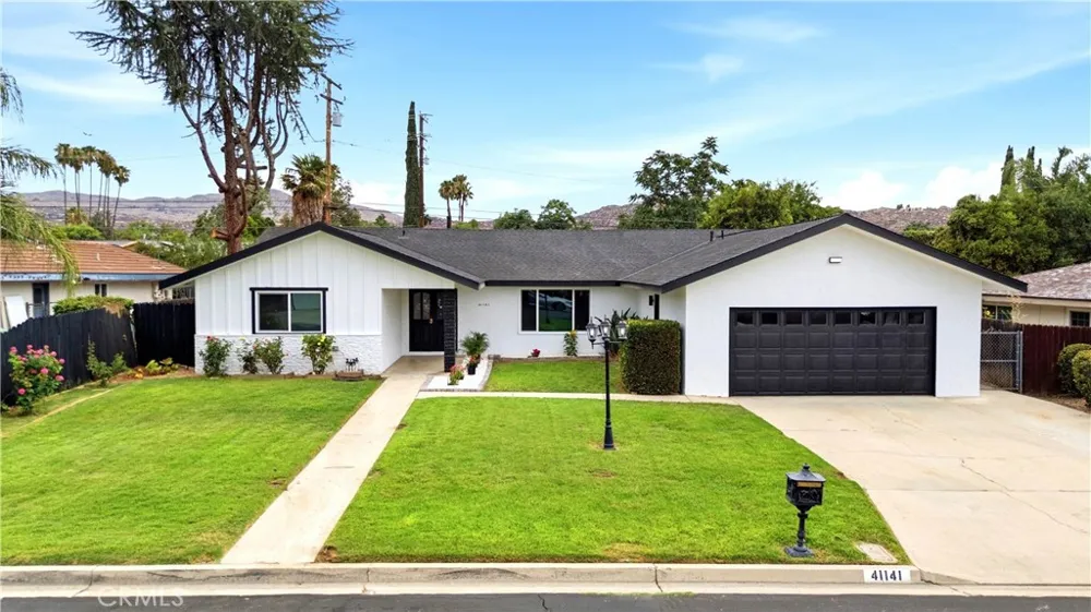 41141 Academy Hemet, CA 92544