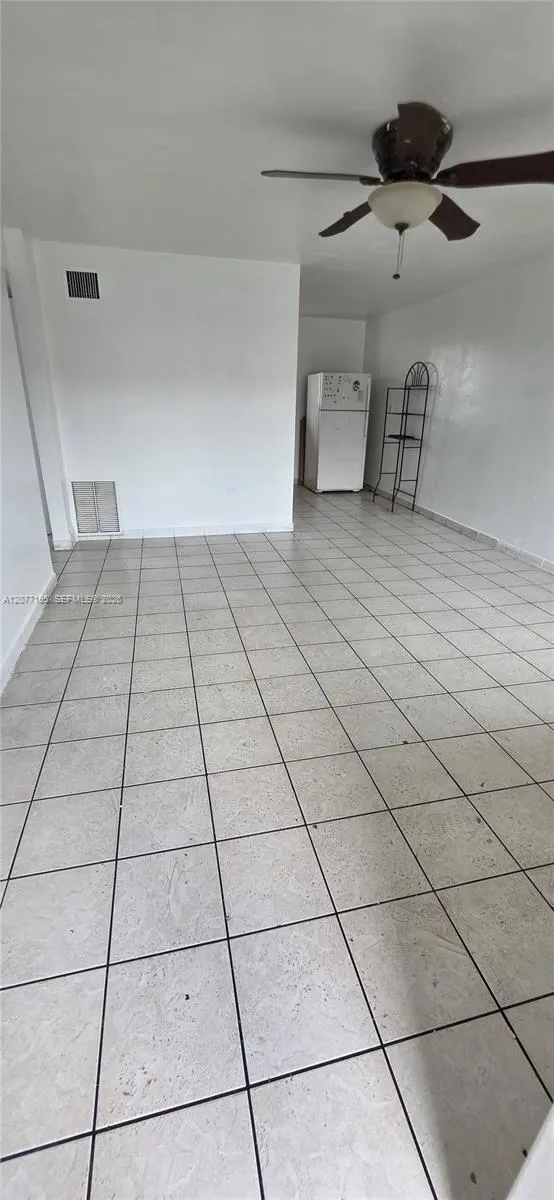 664 W 29th St #6 Hialeah, FL 33012