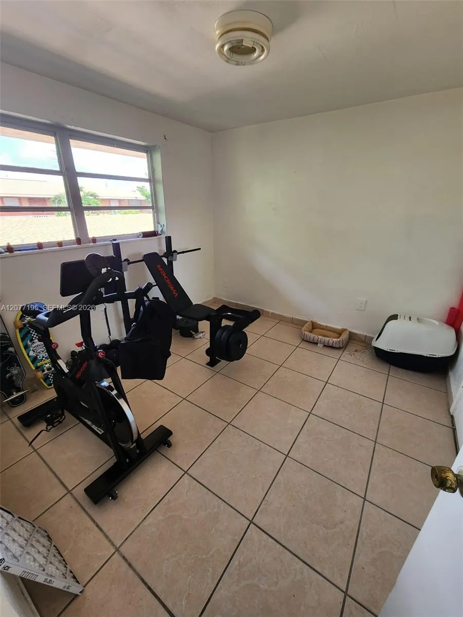 664 W 29th St #6 Hialeah, FL 33012