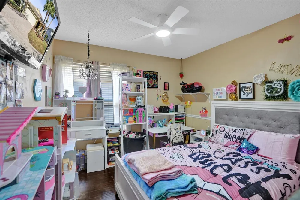 5534 NW 125th Terrace Coral Springs, FL 33076