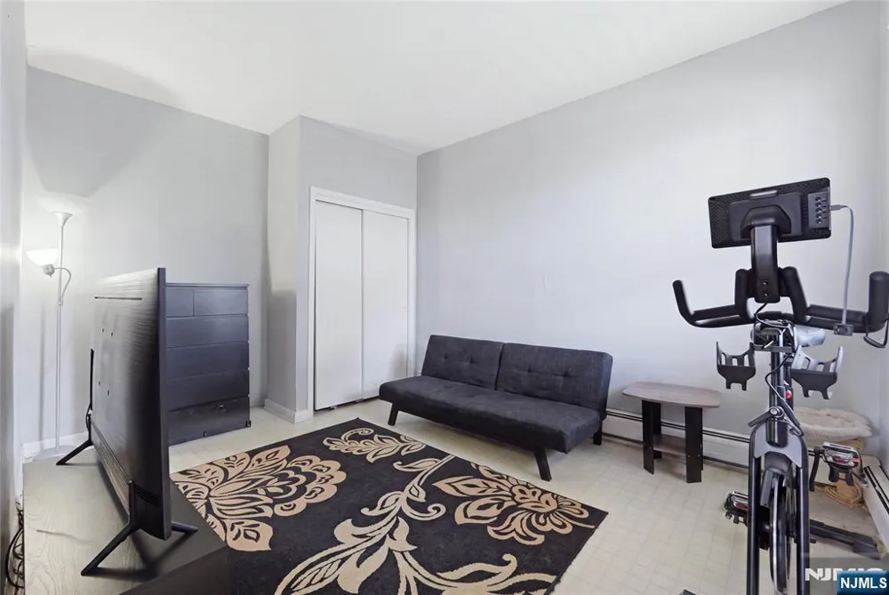 2 Lake Street Belleville, NJ 07109