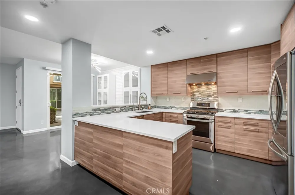 226 E Jeanette Lane Santa Ana, CA 92705