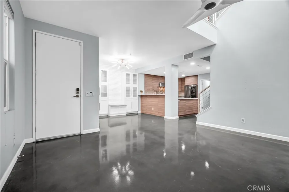 226 E Jeanette Lane Santa Ana, CA 92705