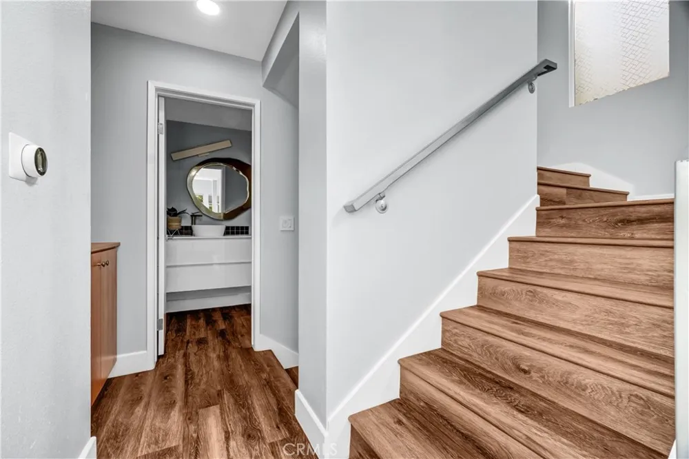 226 E Jeanette Lane Santa Ana, CA 92705