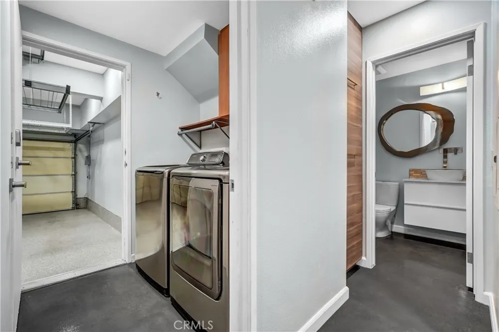 226 E Jeanette Lane Santa Ana, CA 92705