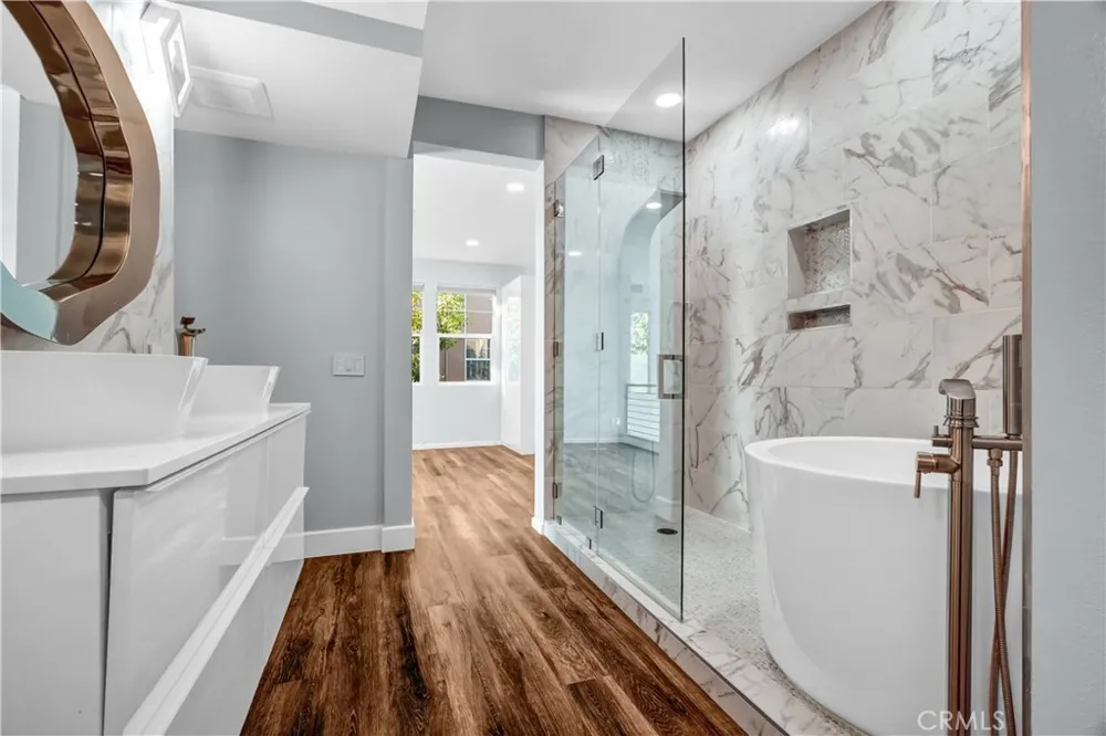 226 E Jeanette Lane Santa Ana, CA 92705