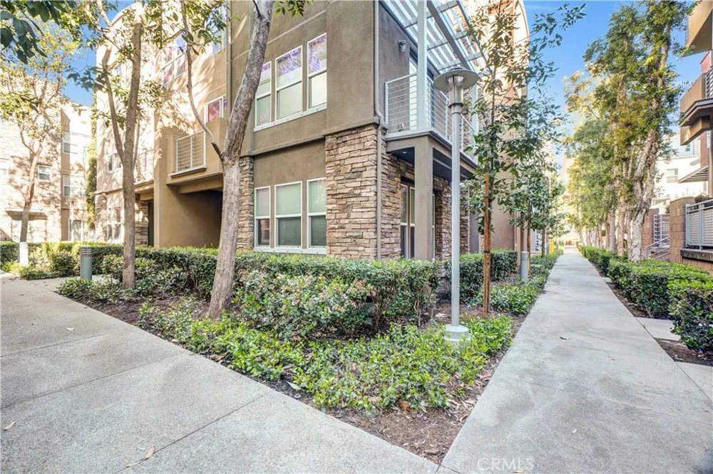 226 E Jeanette Lane Santa Ana, CA 92705