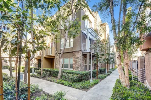 226 E Jeanette Lane