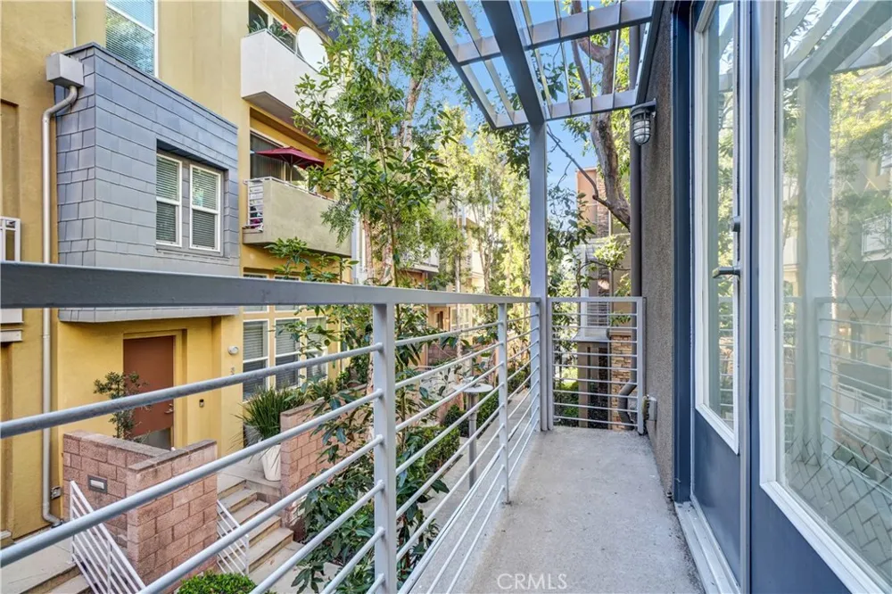 226 E Jeanette Lane Santa Ana, CA 92705