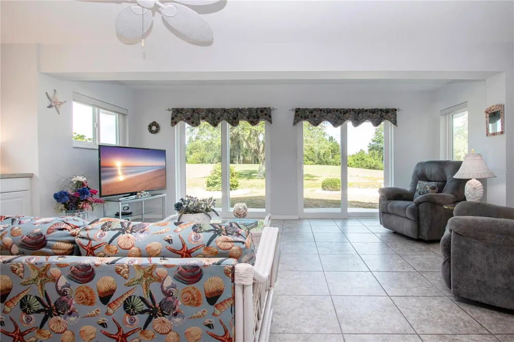 2042 PRESTANCIA LANE Sun City Center, FL 33573