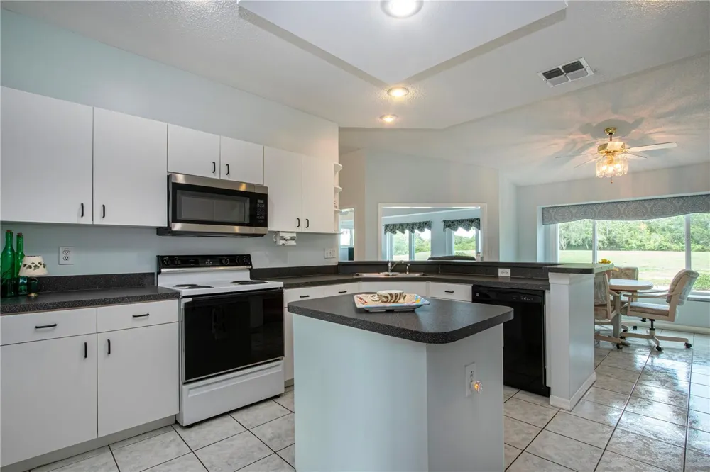 2042 PRESTANCIA LANE Sun City Center, FL 33573