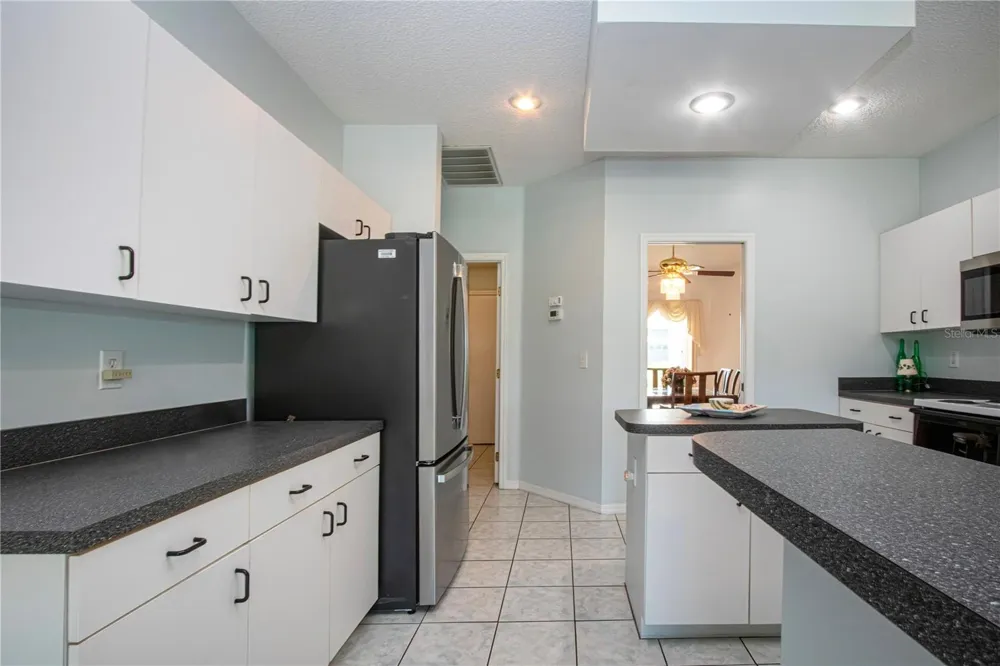 2042 PRESTANCIA LANE Sun City Center, FL 33573