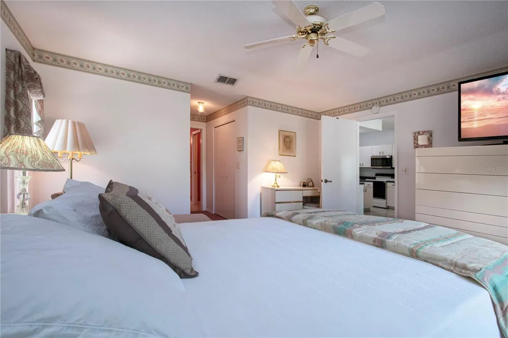 2042 PRESTANCIA LANE Sun City Center, FL 33573