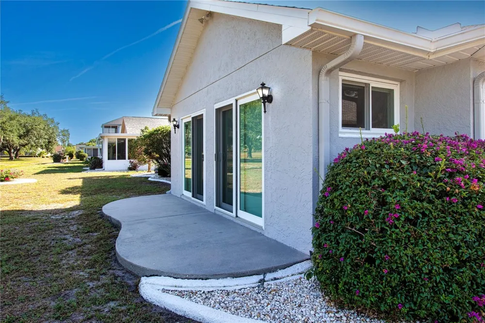 2042 PRESTANCIA LANE Sun City Center, FL 33573