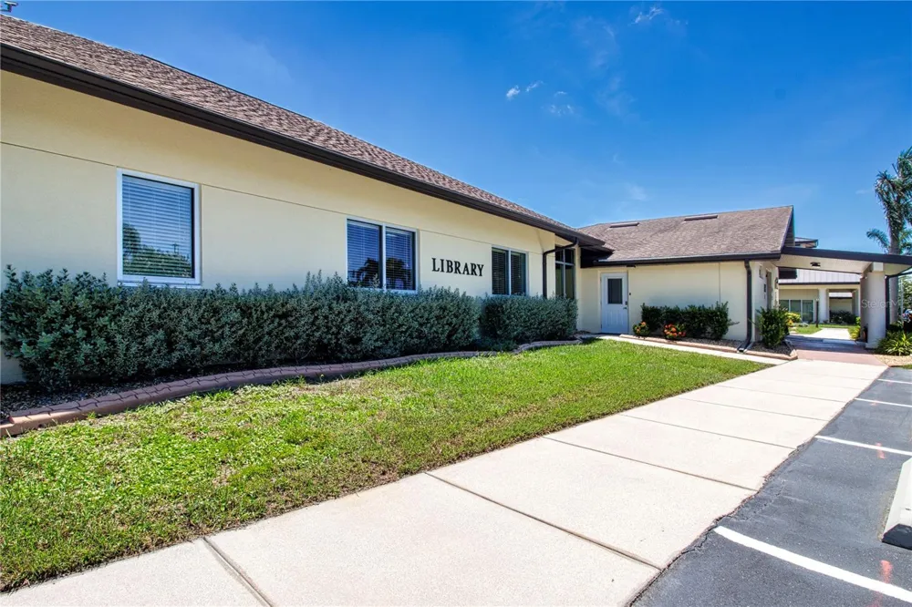 2042 PRESTANCIA LANE Sun City Center, FL 33573