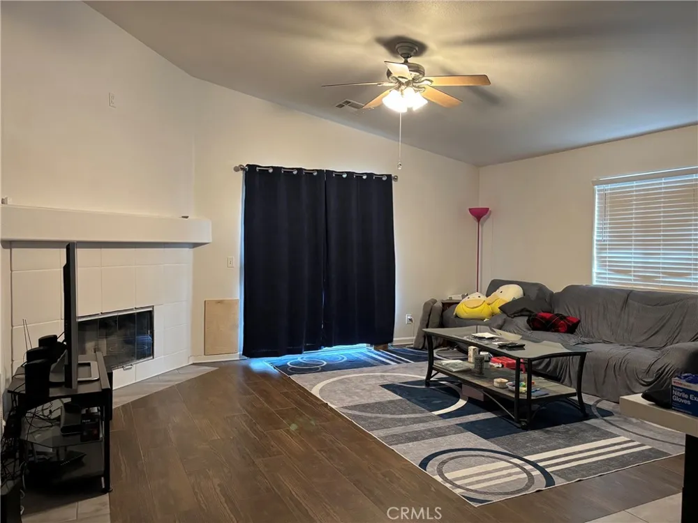 10940 Santa Cruz Desert Hot Springs, CA 92240