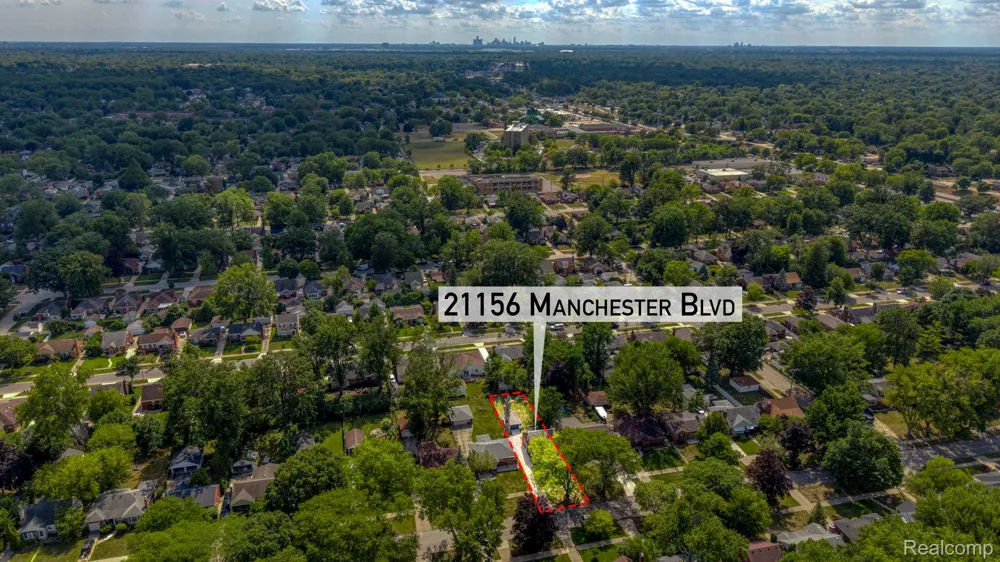 21156 Manchester Boulevard Harper Woods City, MI 48225