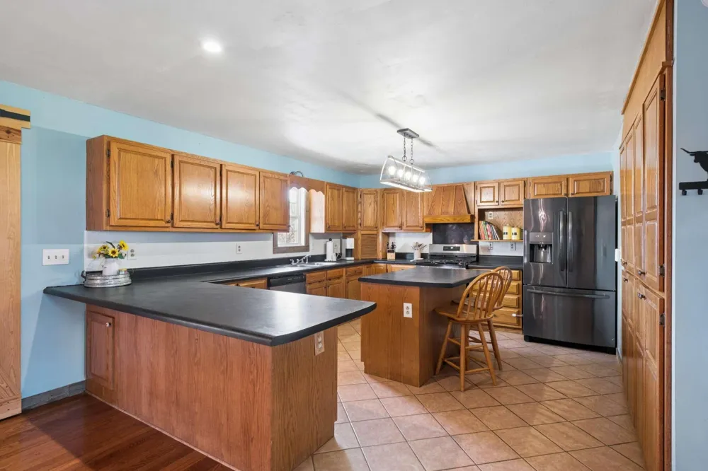 324 Laster Holman Lane Decherd, TN 37324