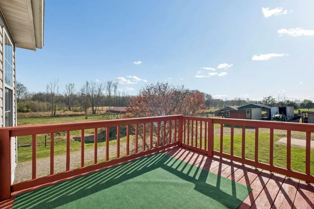 324 Laster Holman Lane Decherd, TN 37324