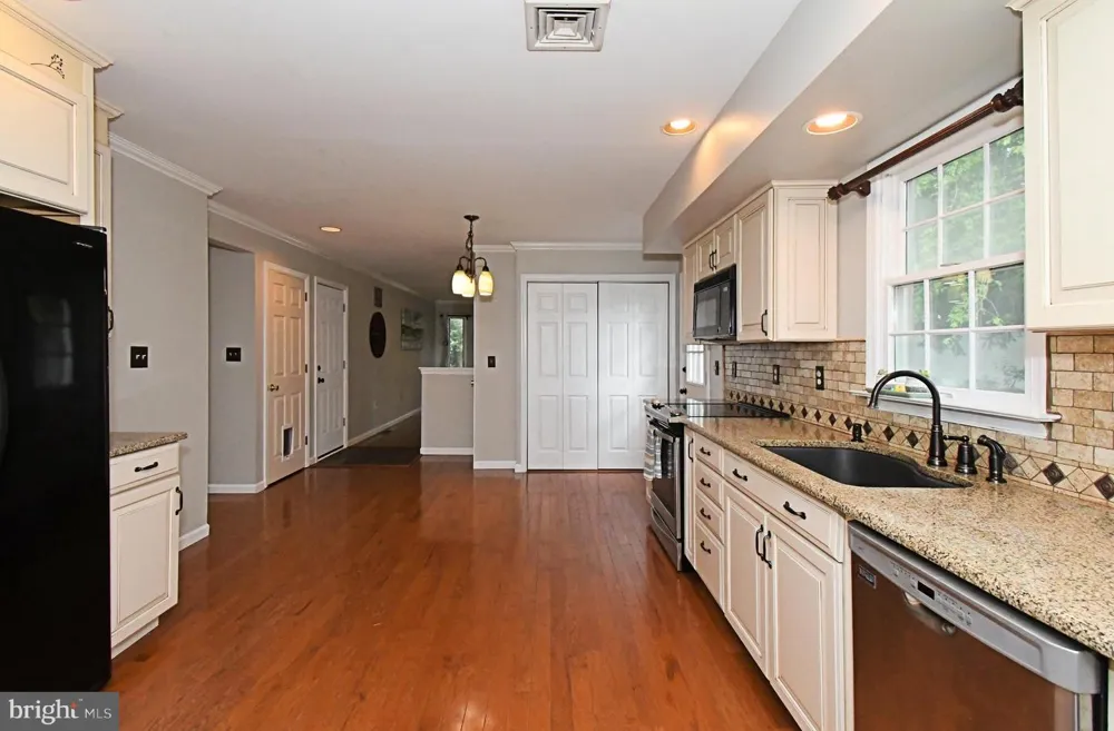691 PENNFIELD DRIVE Hatfield, PA 19440