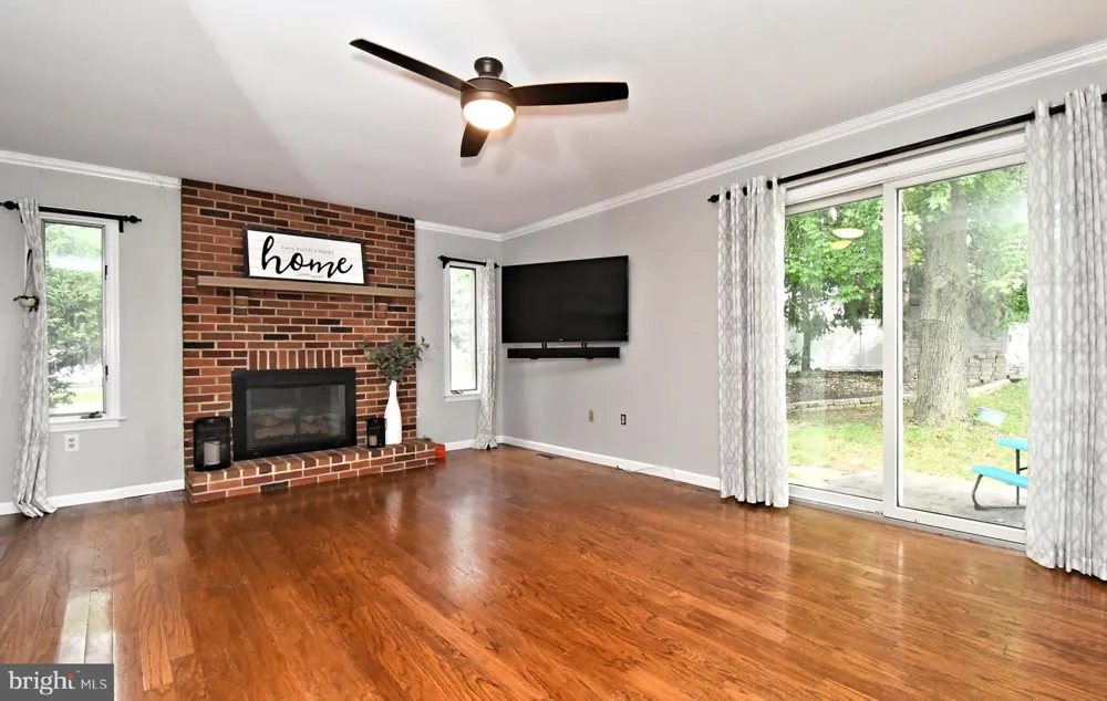 691 PENNFIELD DRIVE Hatfield, PA 19440