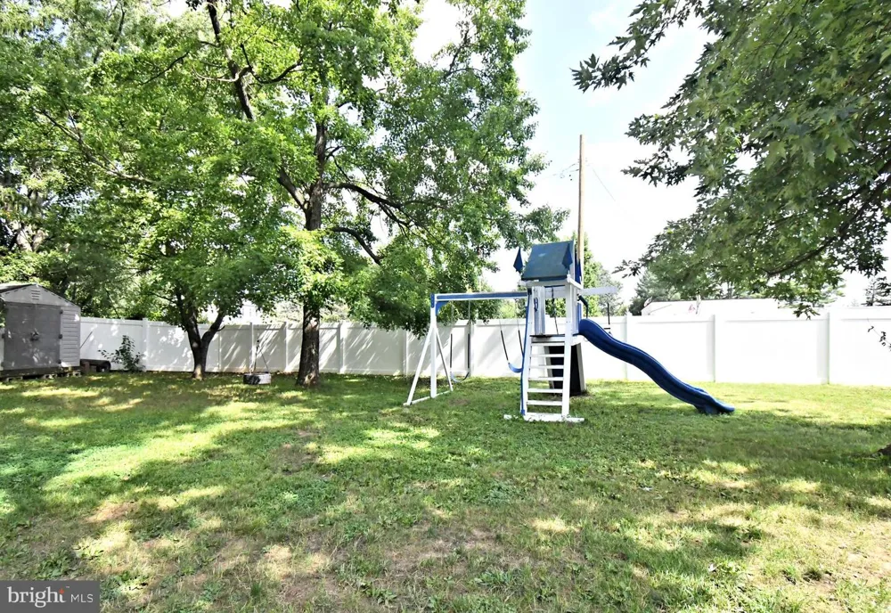 691 PENNFIELD DRIVE Hatfield, PA 19440