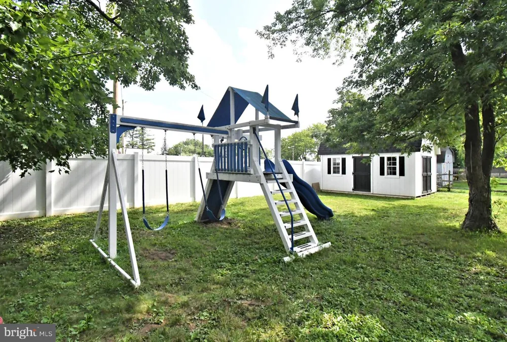 691 PENNFIELD DRIVE Hatfield, PA 19440